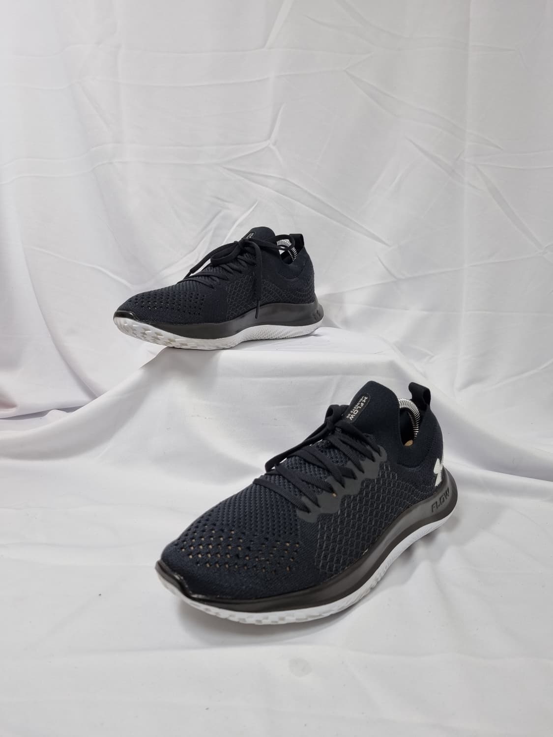 255 언더아머 UA 플로우 벨로시티 스니커즈 러닝화 상품이미지2