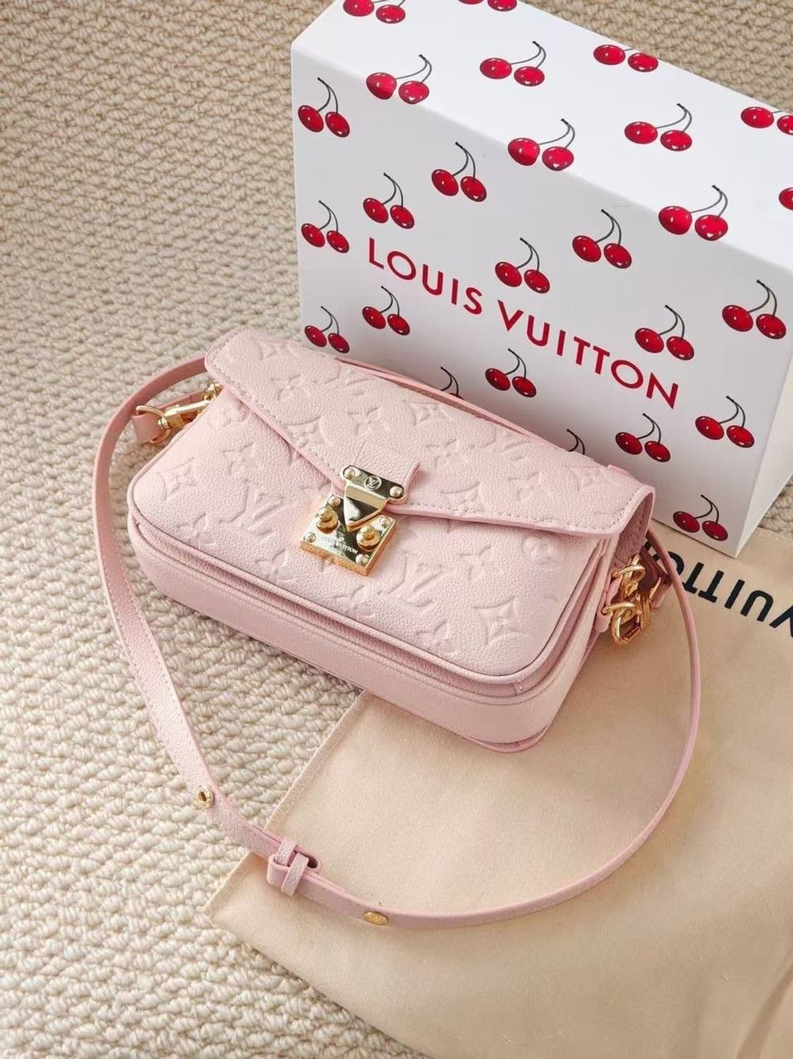 루이비통(Louis Vuitton) 포쉐트 메티스 이스트 웨스트 백 상품이미지5