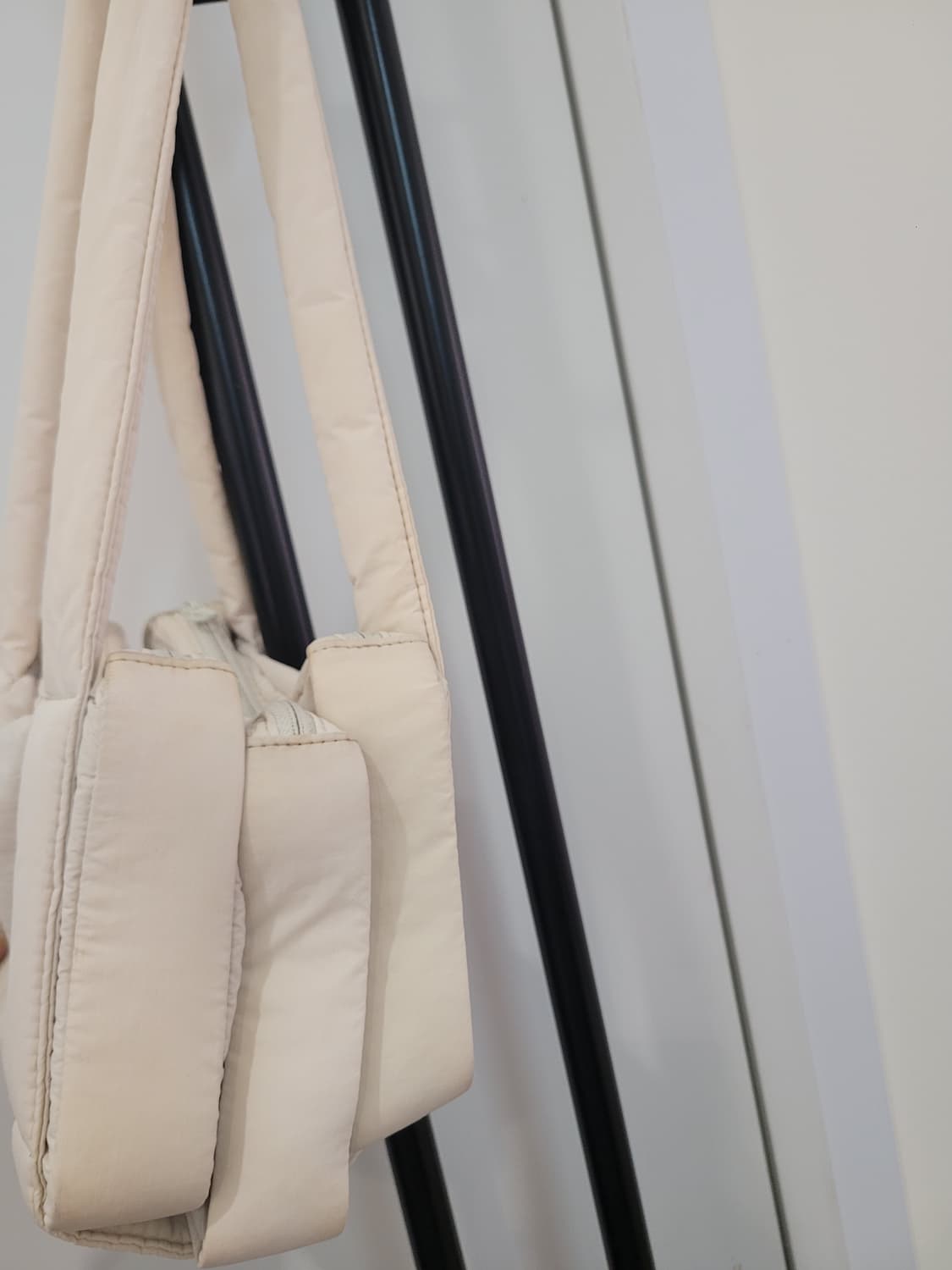 아모멘토 패디드 3 레이어 백 라이트베이지 상품이미지5