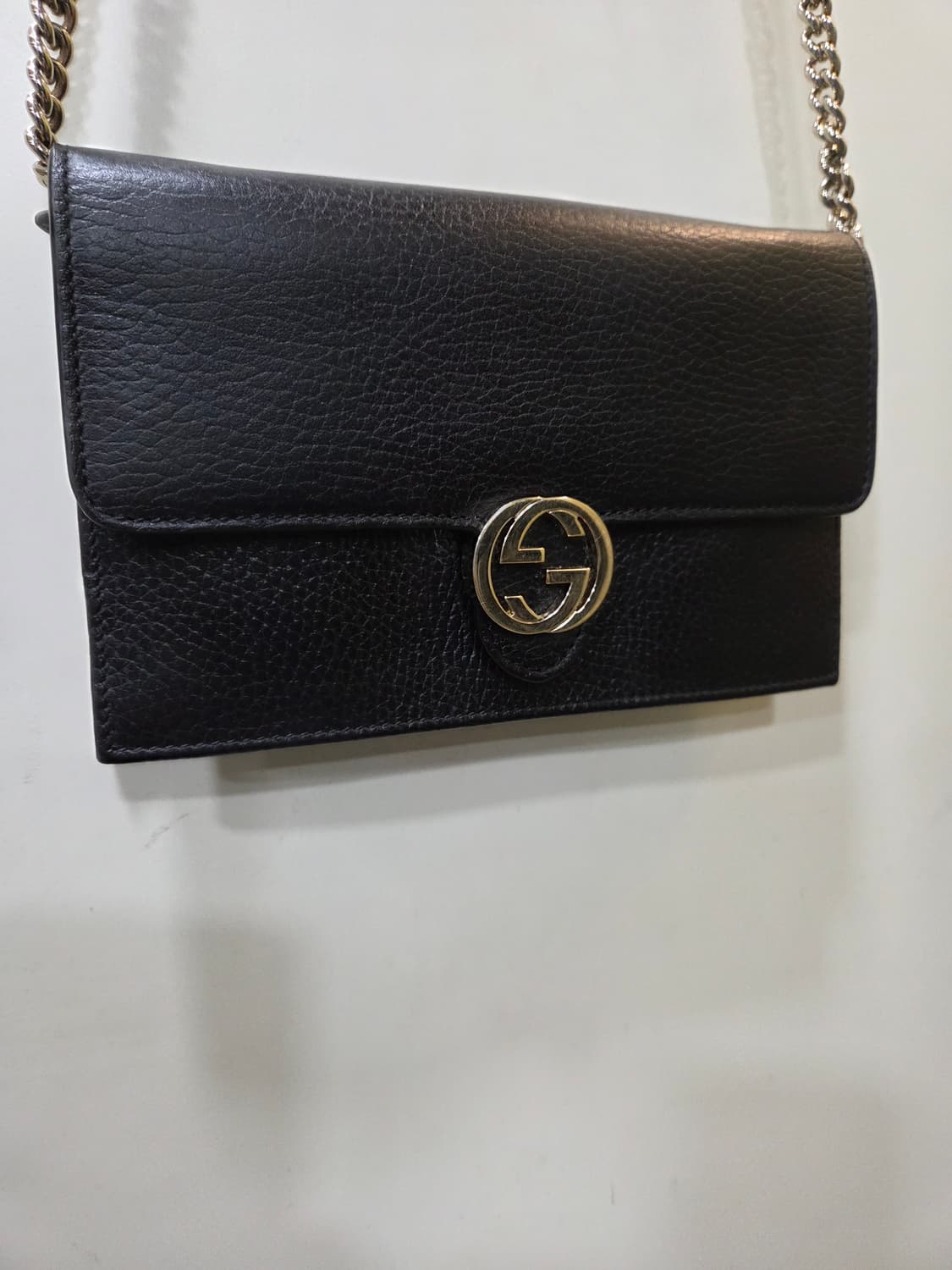 구찌 인터로킹 미니 크로스백 상품이미지1