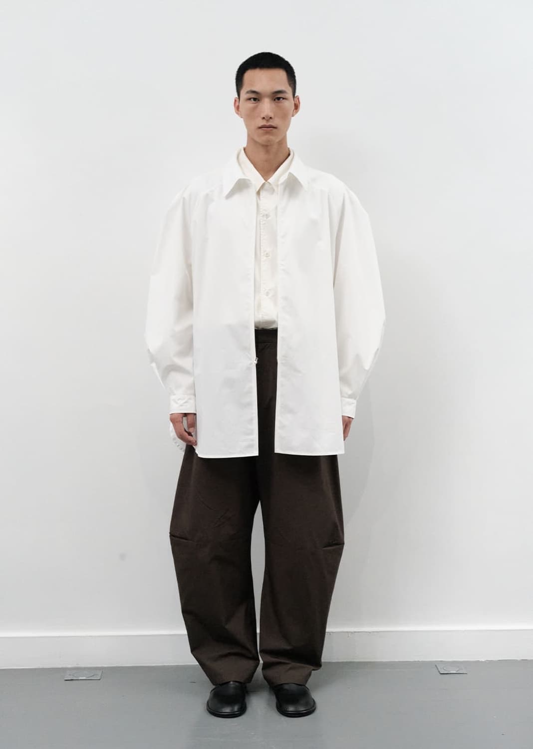 아모멘토 OVERSIZED SHIRTS 레글런 집업 셔츠 상품이미지1
