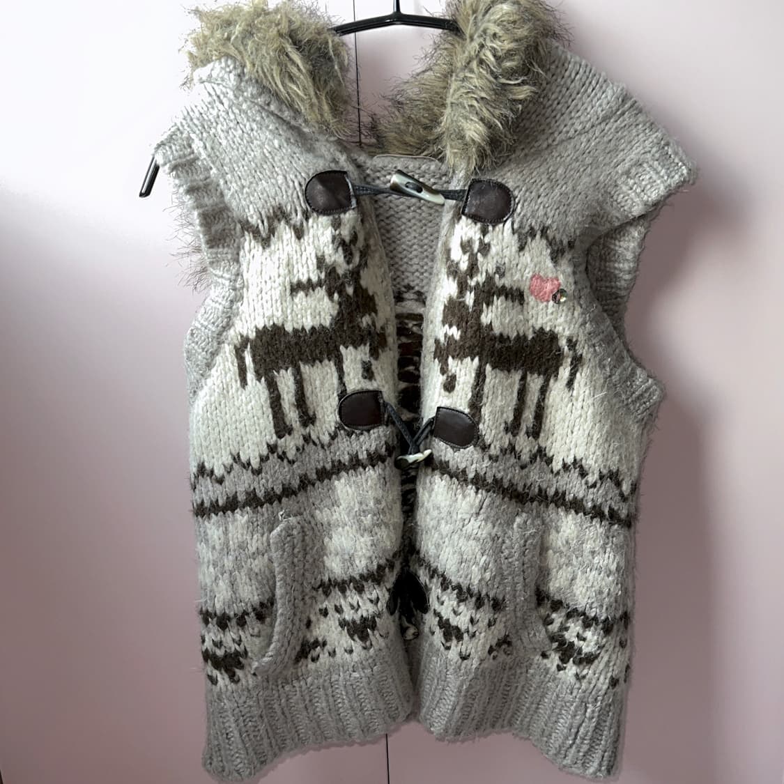 올리브데올리브 라떼갸루 퍼후드 노르딕 니트조끼 집업 상품이미지1