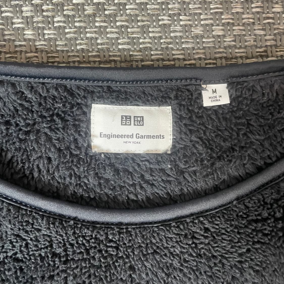유니클로X엔지니어드가먼츠 폴라폴리스 블랙 맨투맨 M 상품이미지4