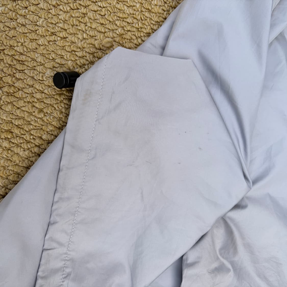 일본판)FILA휠라 라이트 그레이 사이드라인 바람막이(3XL) 상품이미지7