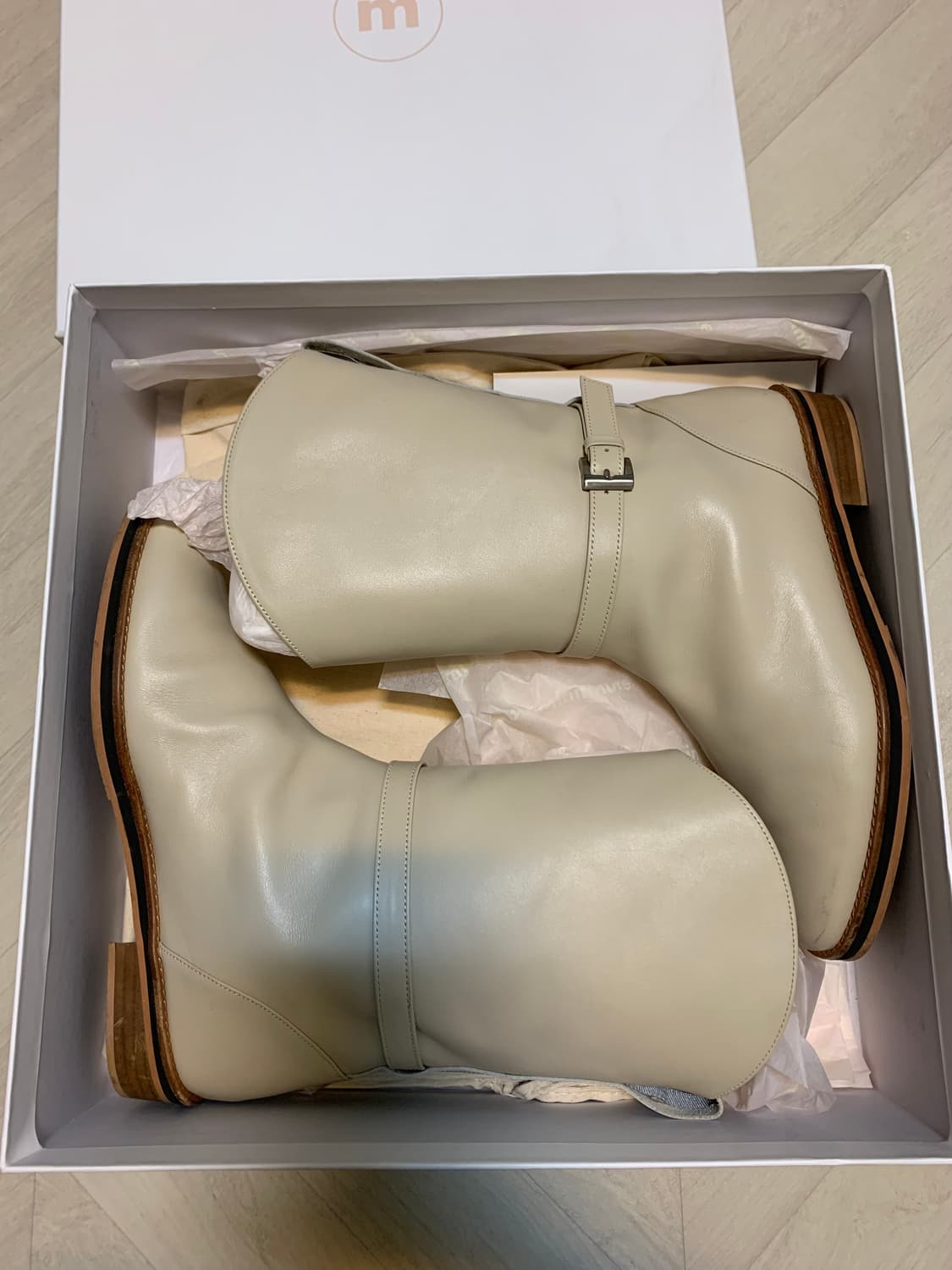 미닛뮤트 클래식 부츠 버터 아이보리 245 상품이미지1