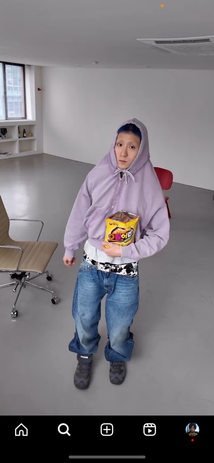 ERL Distressed Regular Fit Jeans 상품이미지3