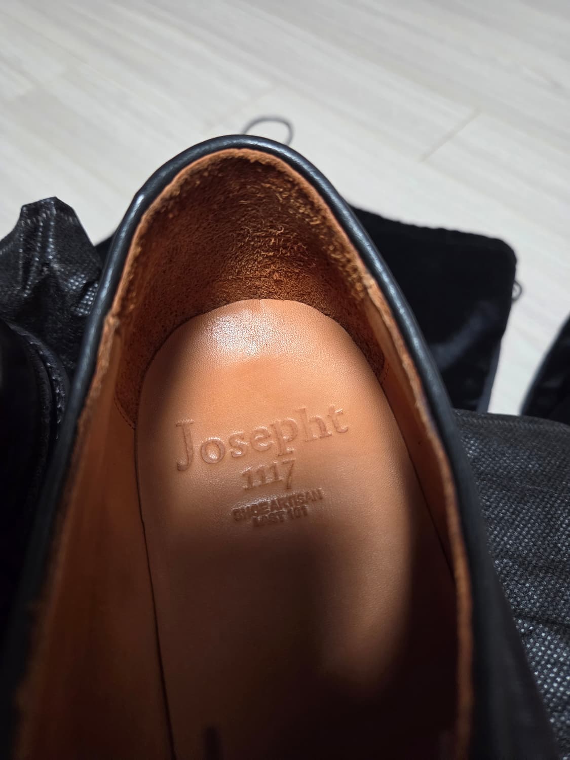 JUTTA BURGUNDY
[ROCADO SHELL CORDOVAN]

 상품이미지3