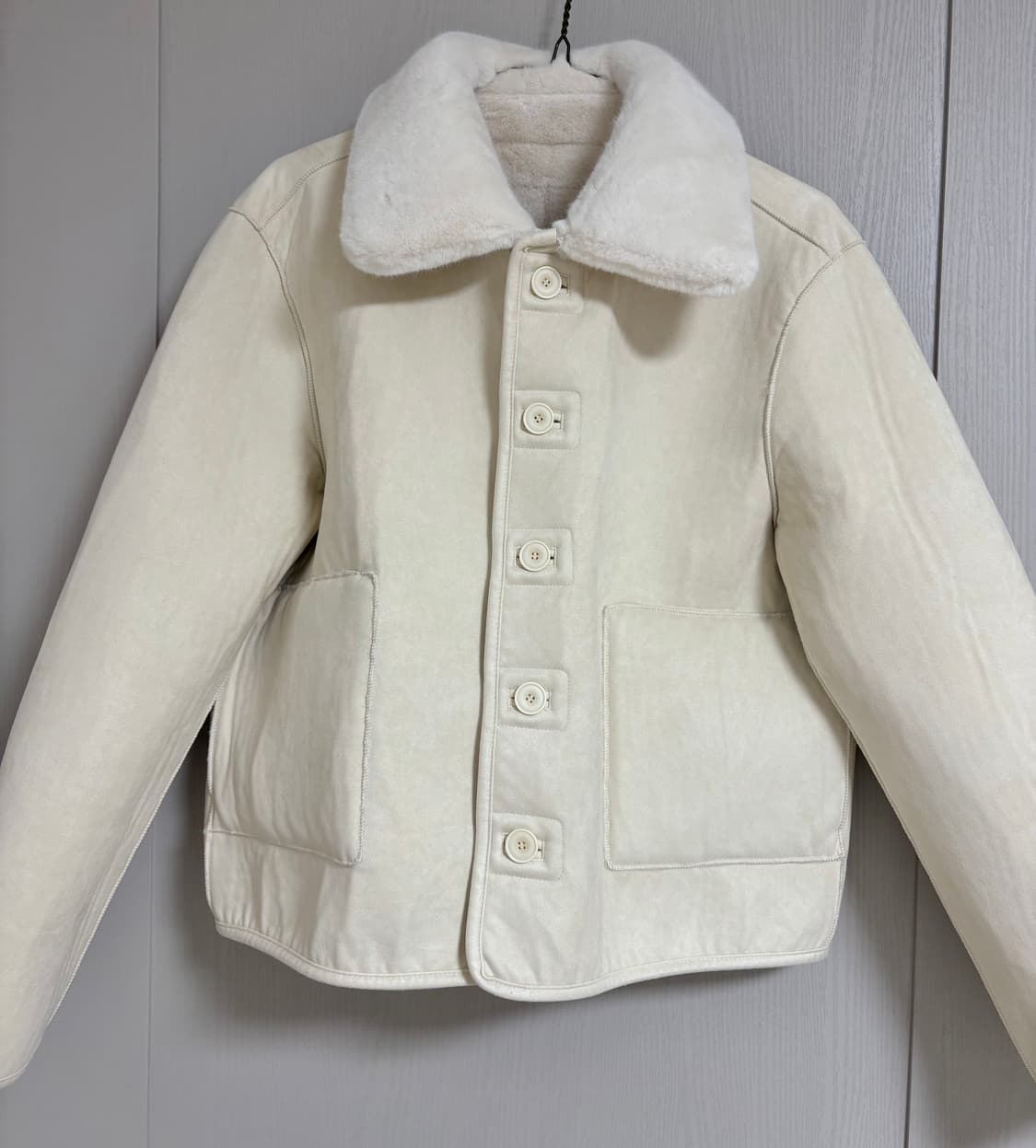 리버시블 아이보리 플러피 퍼자켓 상품이미지7