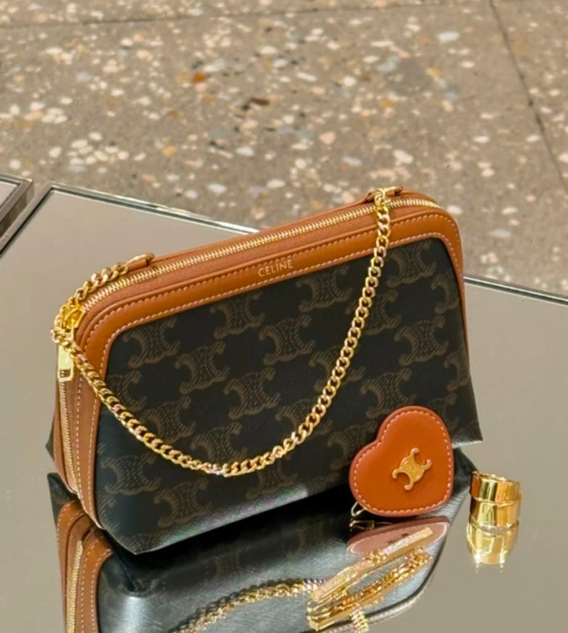 셀린느 체인 클러치 상품이미지1