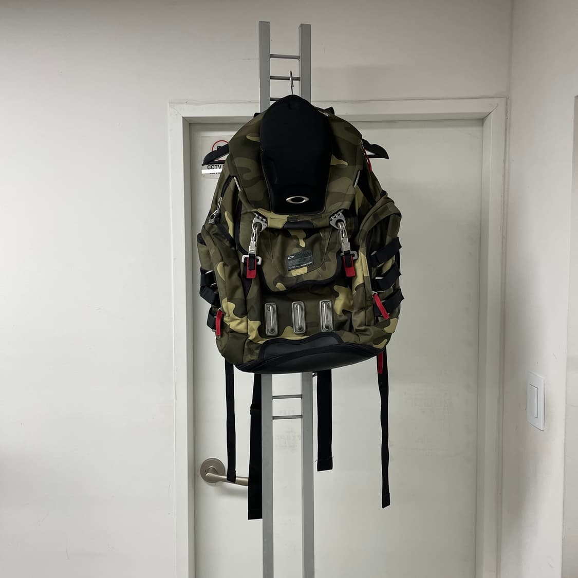 오클리 키친 싱크 밀리터리 백팩 상품이미지1