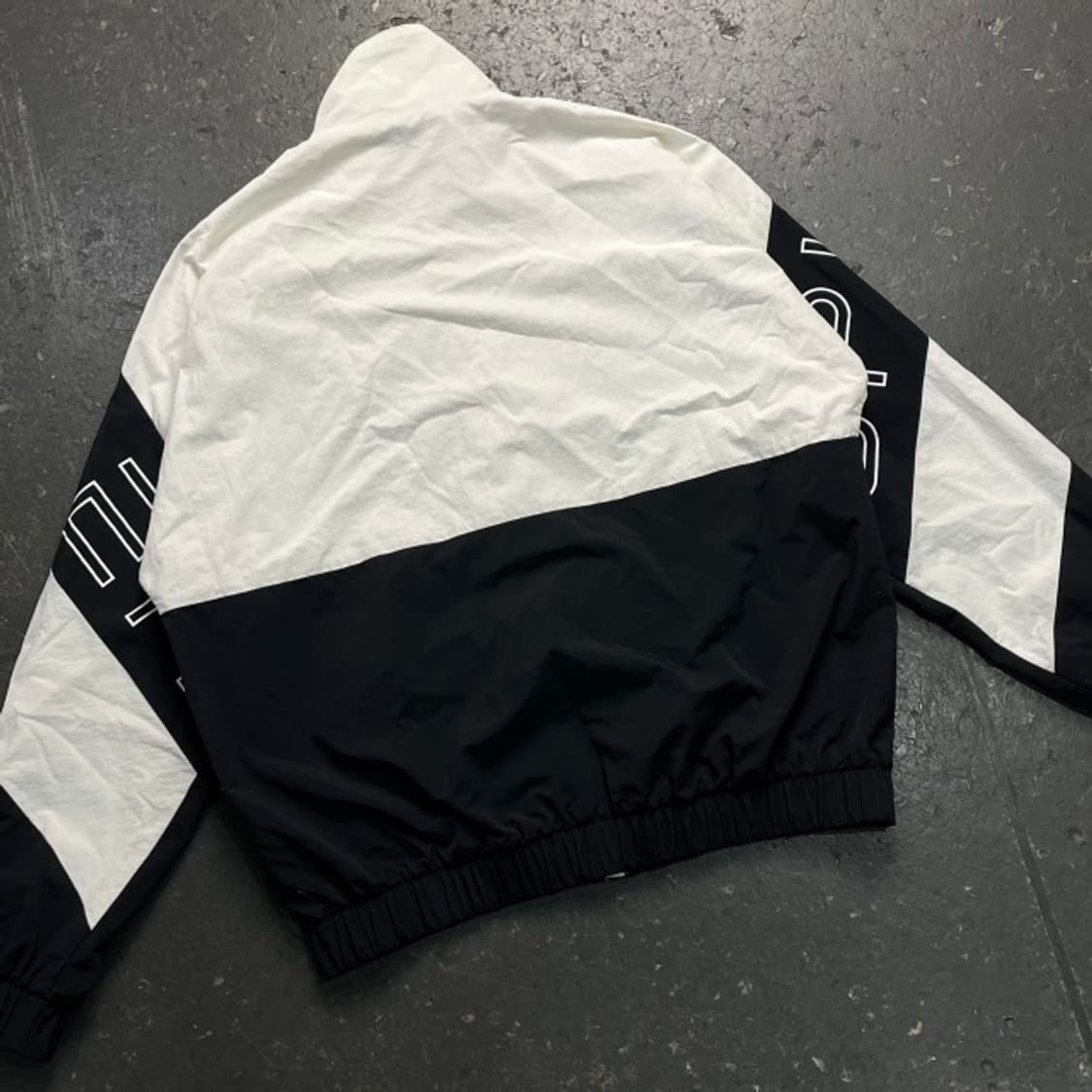 100 스파이더 바람막이 상품이미지5