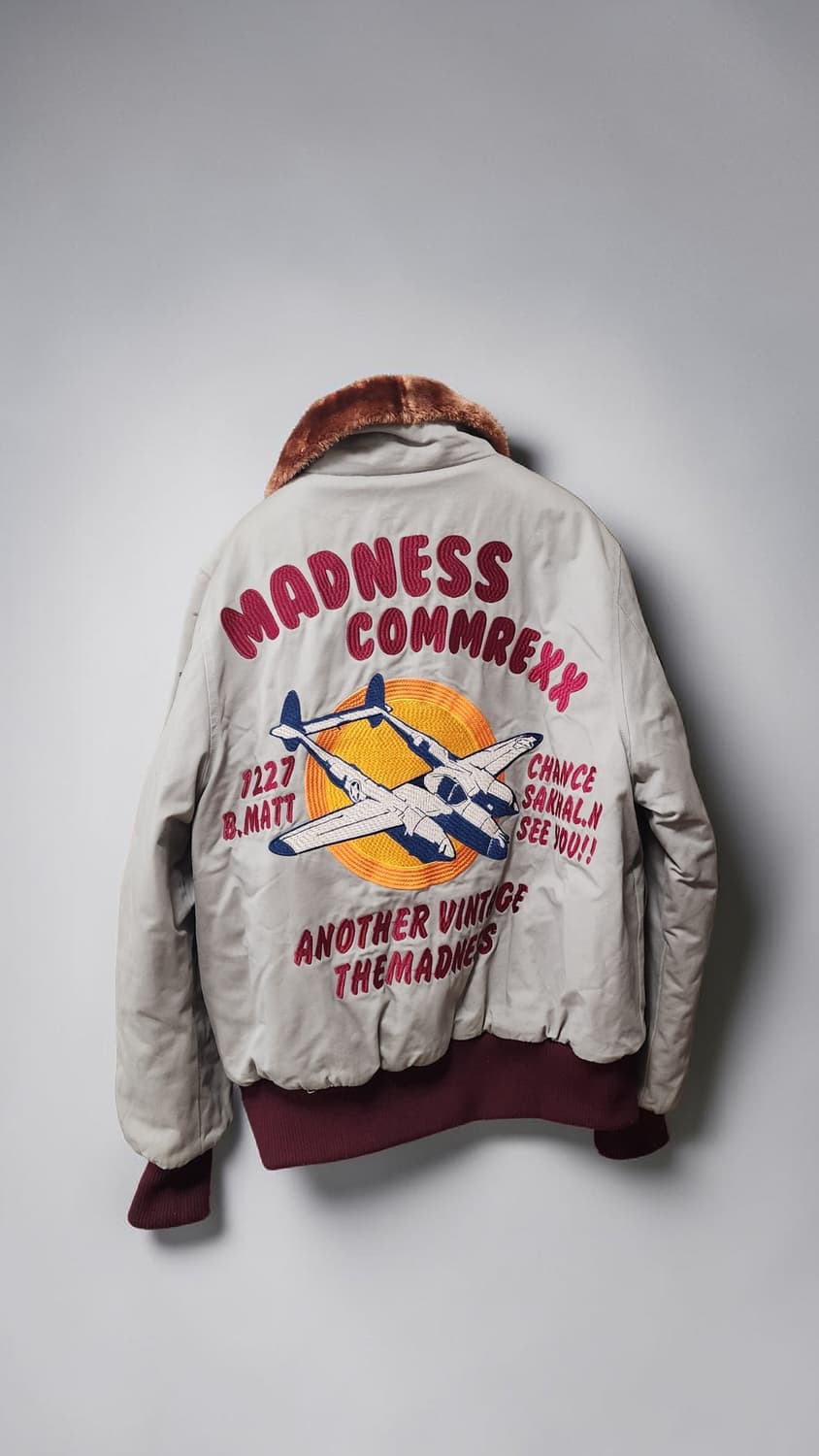 MADNESS 항공 패치 퍼 카라 봄버 자켓 상품이미지3