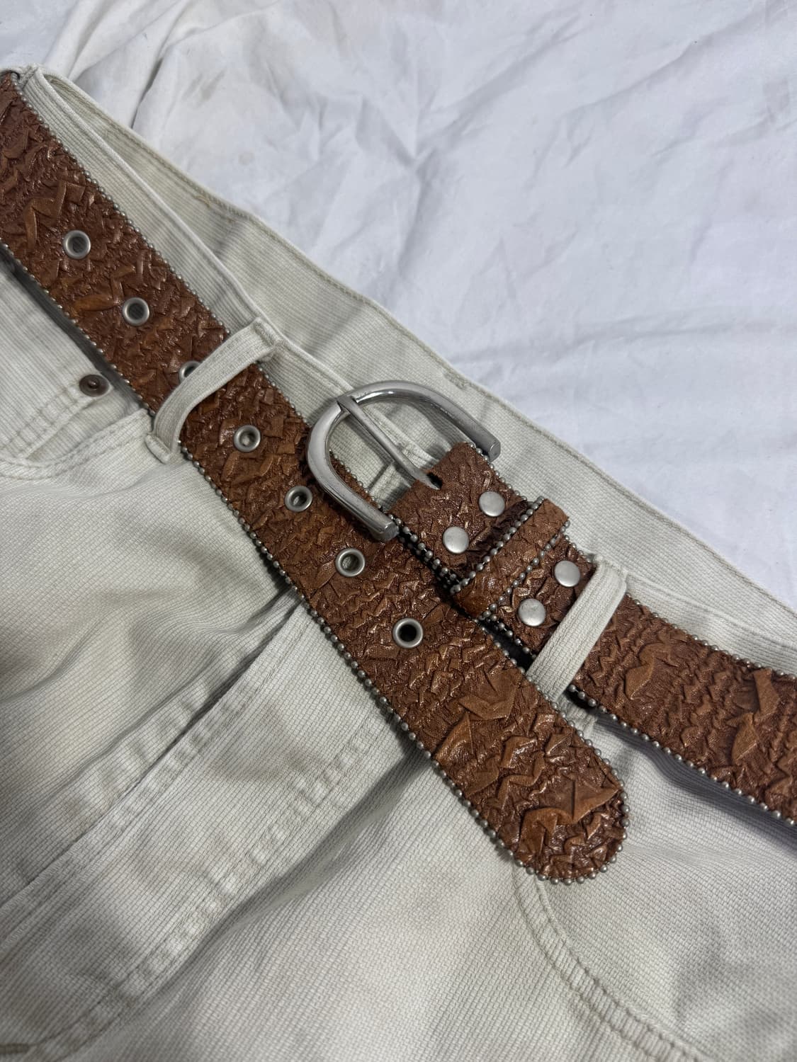 빈티지 크랙 볼 스터드 레더 벨트 상품이미지3