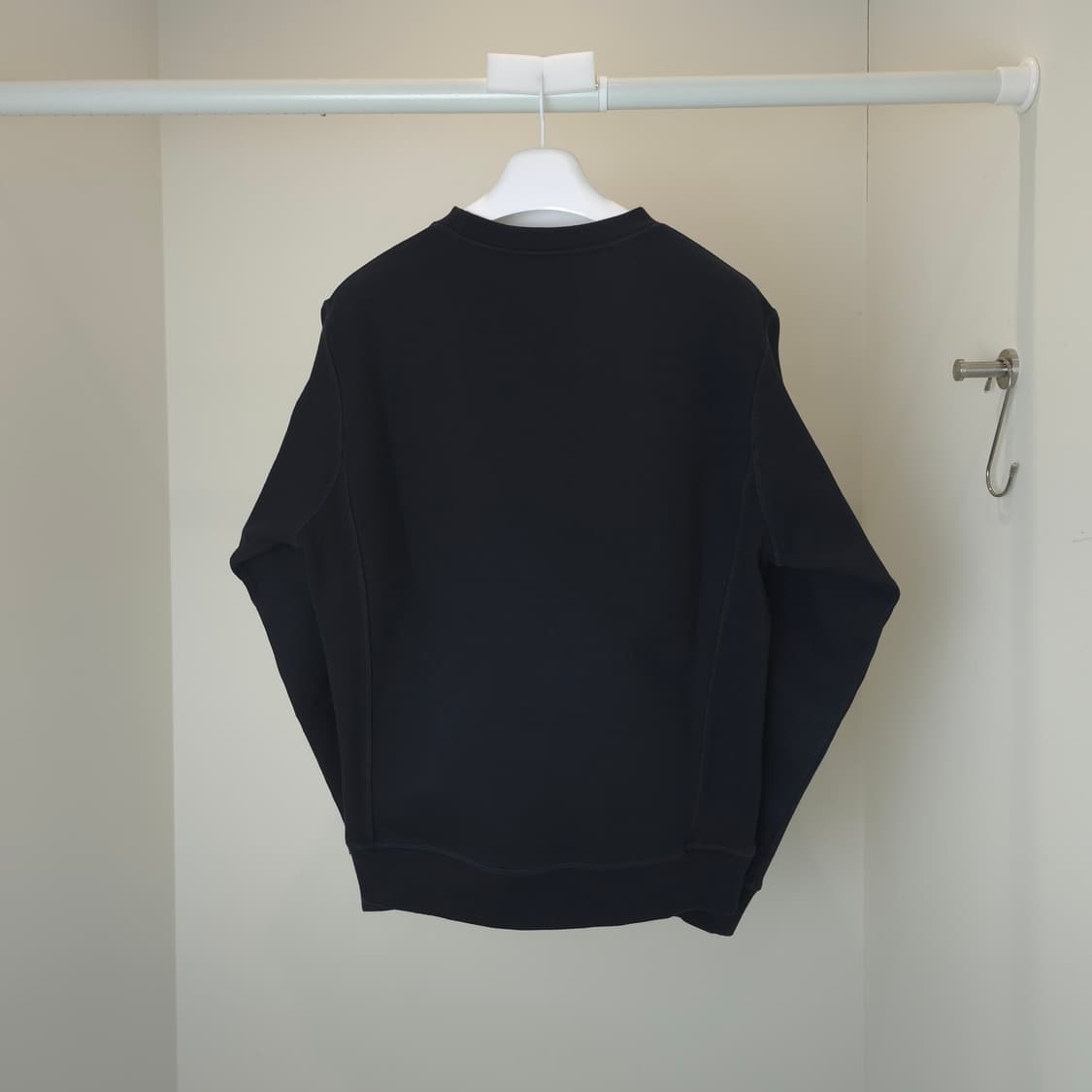 [중고/정품] 디올 로고 맨투맨 블랙 상품이미지2