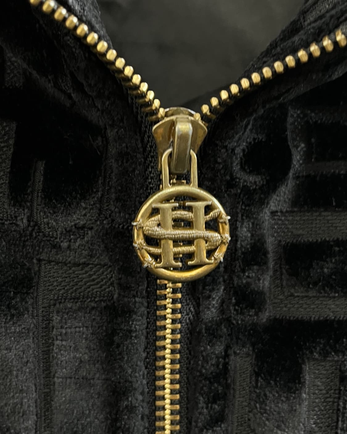 올드 빈티지 레터링 벨벳 후드집업 블랙 상품이미지8