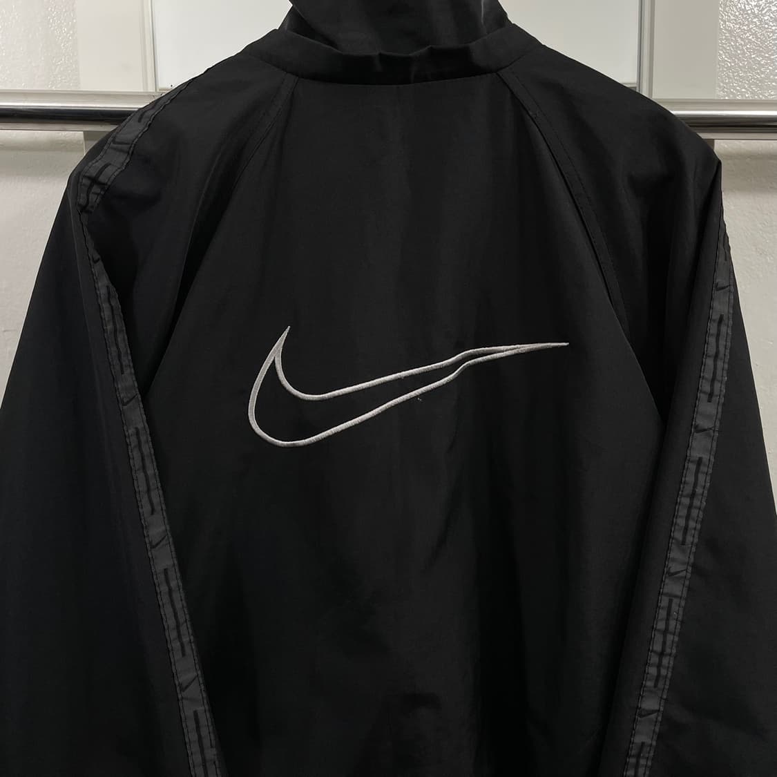 2XL 나이키 빅스우시 바람막이 상품이미지2