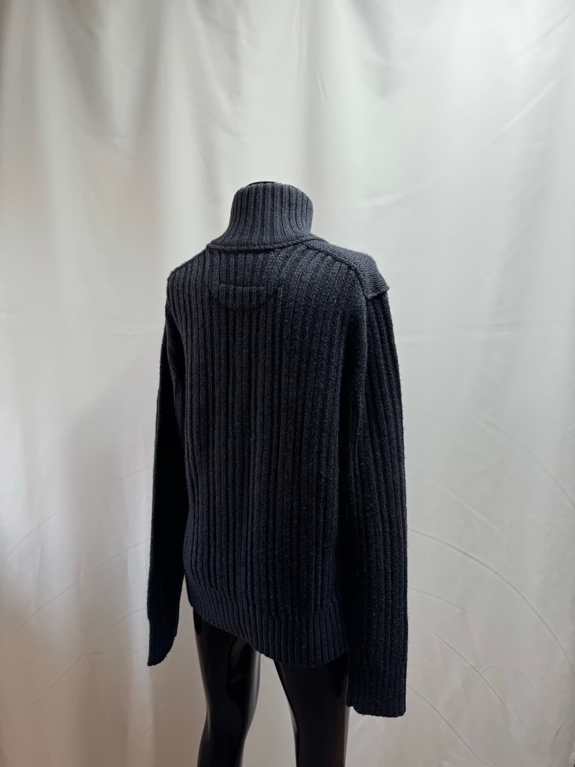 banana republic / 바나나리퍼블릭 하이넥 버튼 니트 상품이미지3