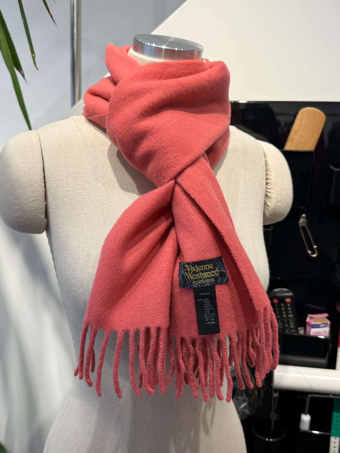 Vivienne Westwood 비비안웨스트우드 울 머플러 상품이미지4