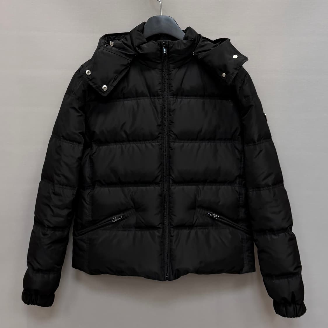 프라다 삼각로고 여성 구스다운 후드 패딩(77) 상품이미지4