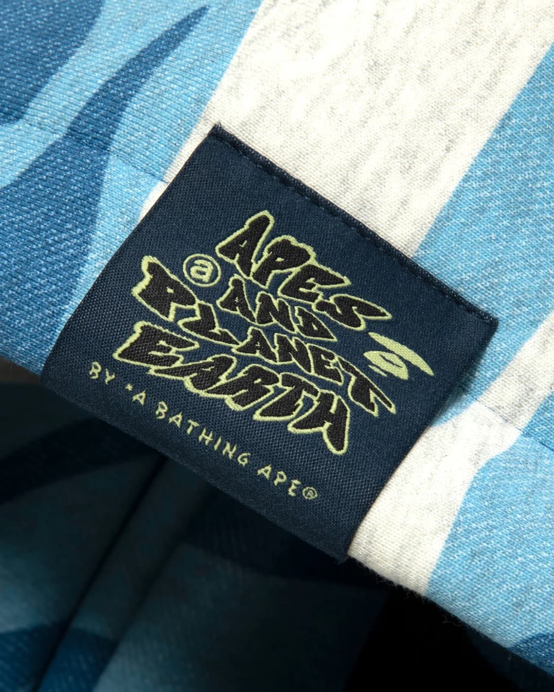 에이프 문페이스 패치 후드 집업 S 상품이미지3