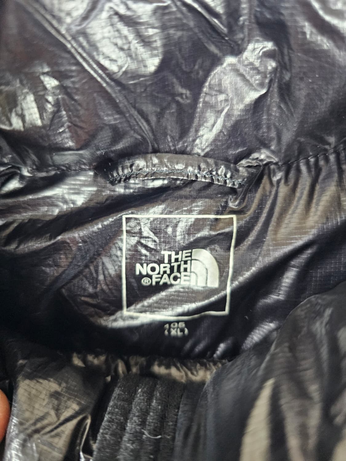 노스페이스유광경량패딩 상품이미지2