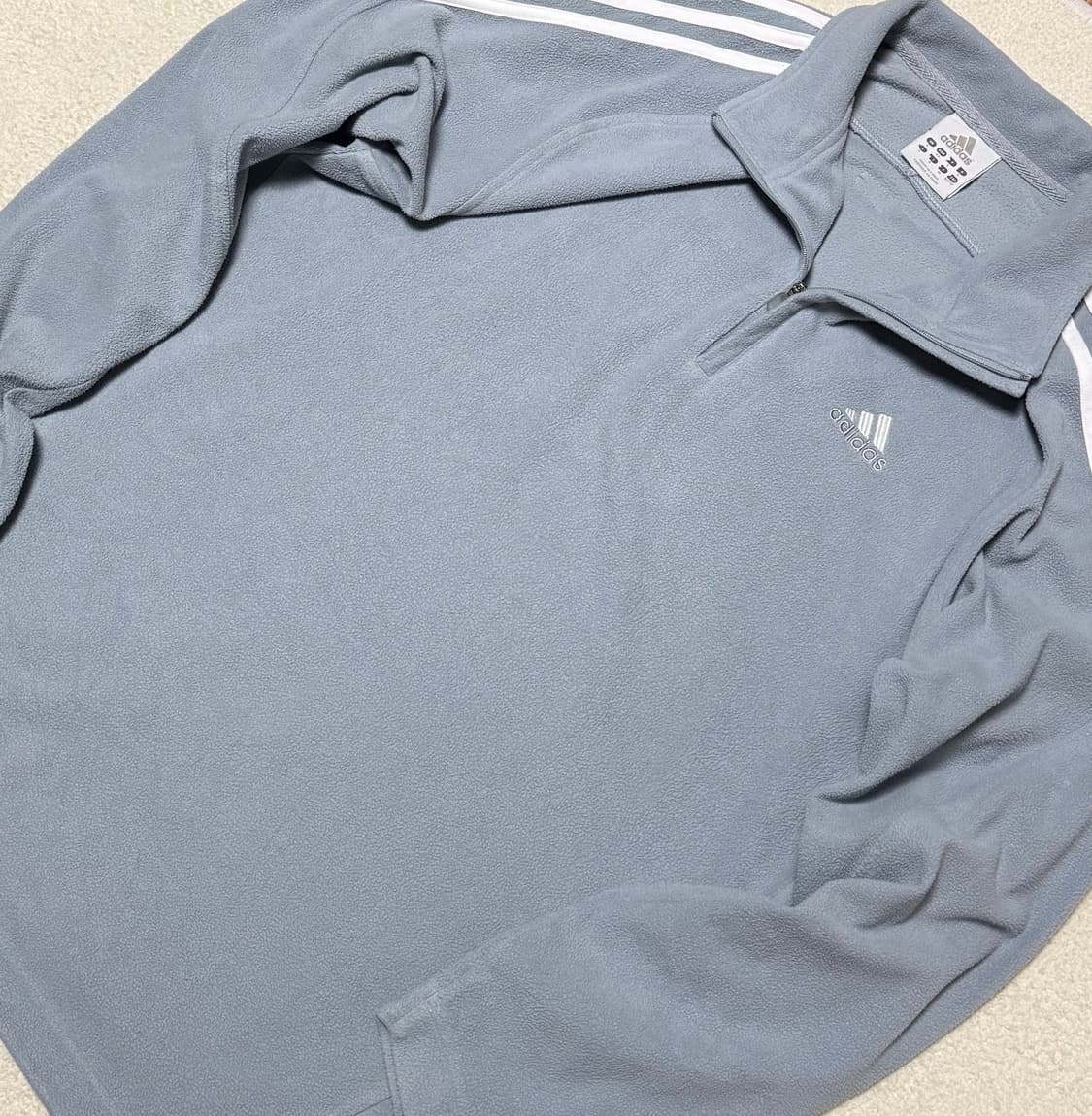 아디다스 시나모롤 스카이블루 반집업 맨투맨  상품이미지4