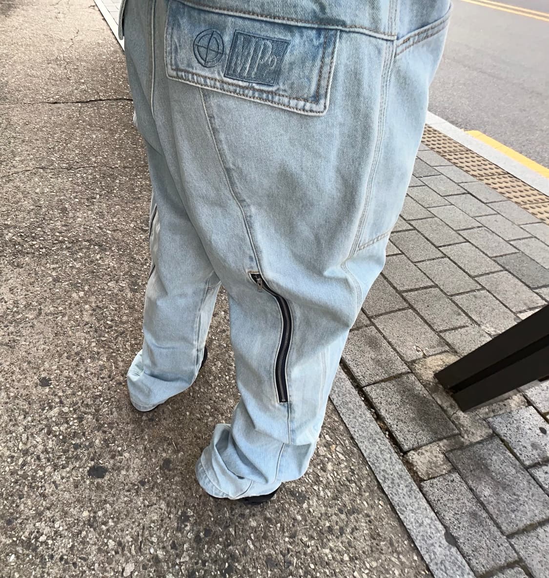 풀구성) 플프 웨이브 지퍼팬츠 스카이블루 L 상품이미지1