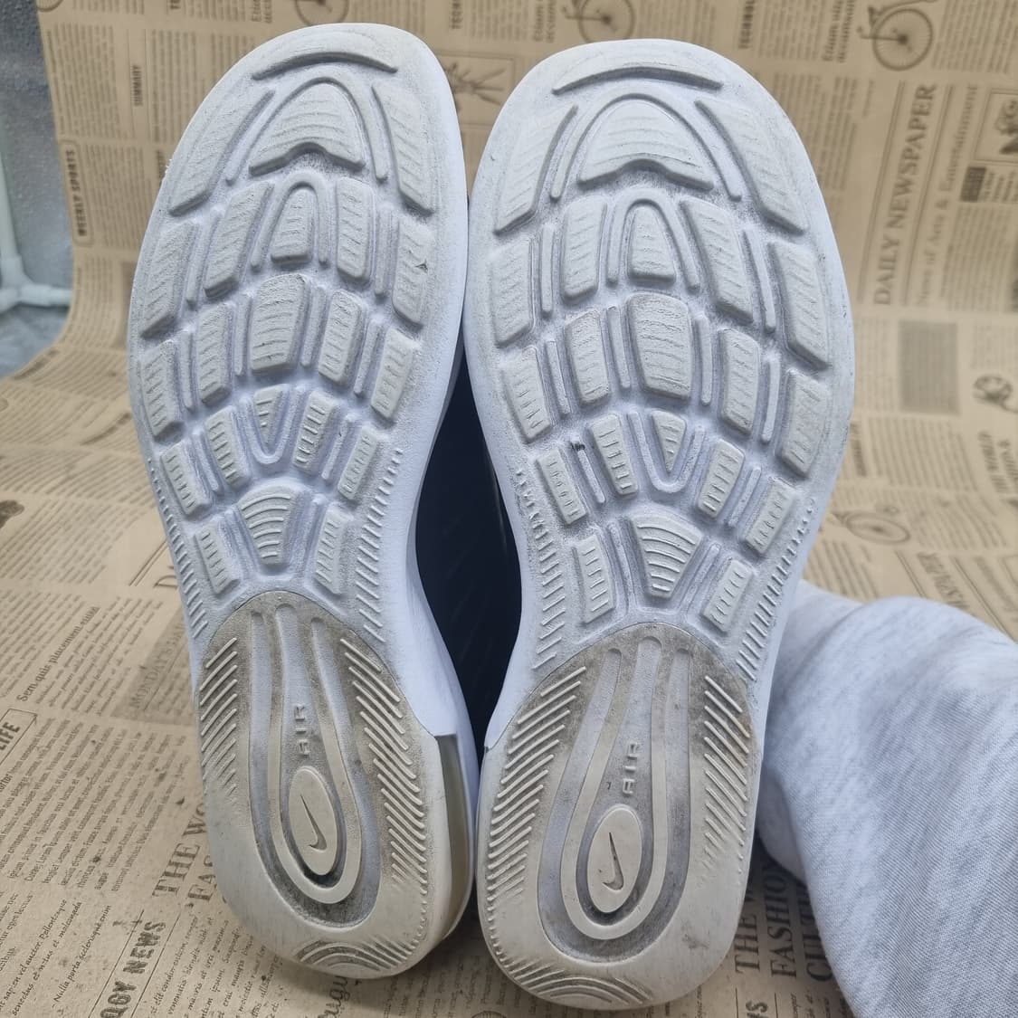 나이키 에어맥스 엑시스 여성운동화245 상품이미지3