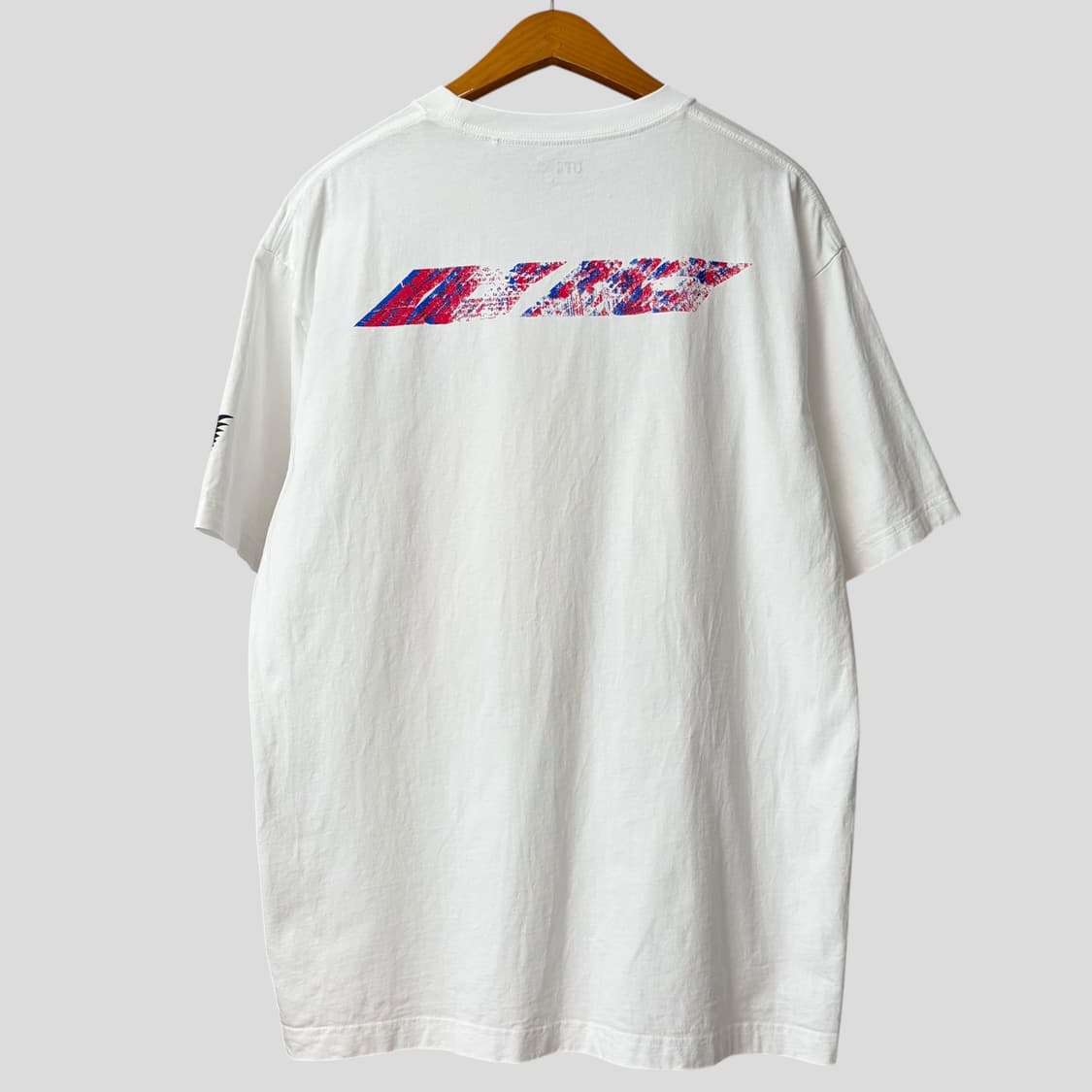 (XL)유니클로 x 요네즈켄시 체인소맨 UT 반팔티셔츠 상품이미지4