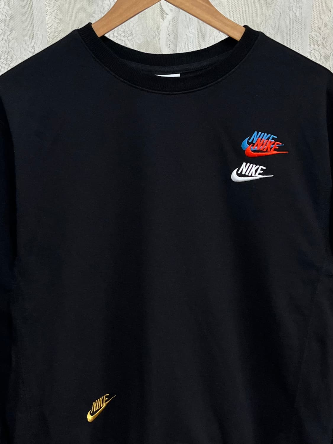 L) 나이키 멀티 스우시 맨투맨 블랙 상품이미지3