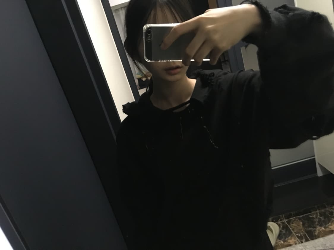 디디에르웨어 후드티 판매합니다 상품이미지2