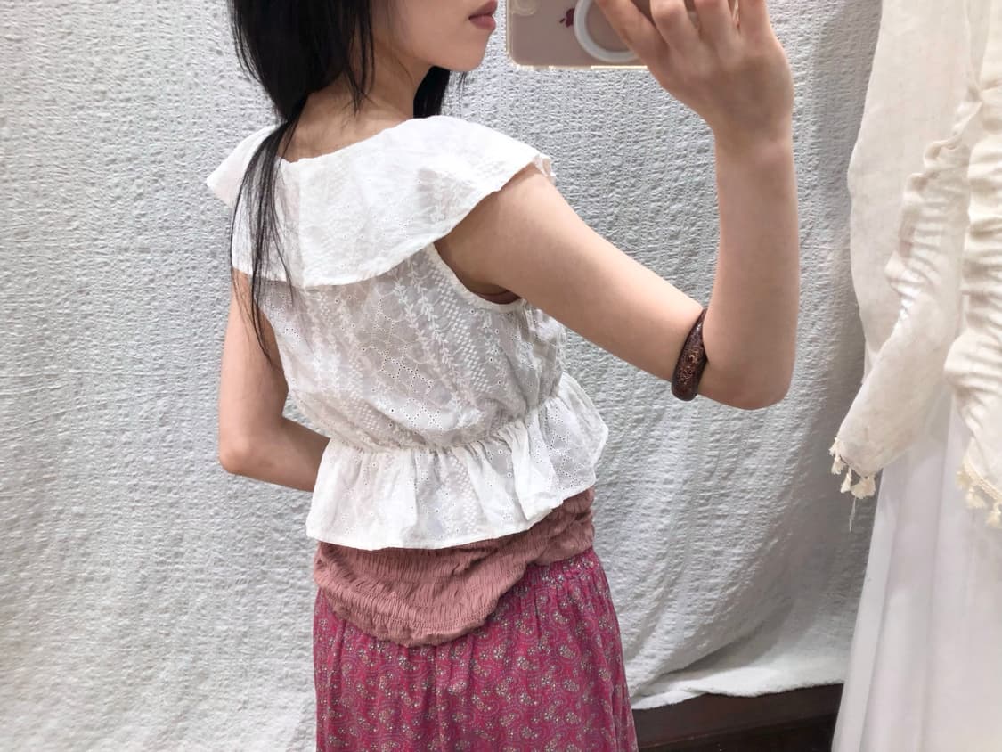 Butterfly white crop blouse 상품이미지3