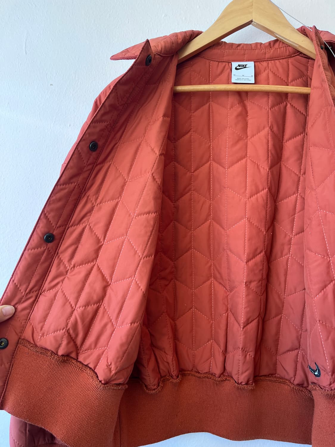 나이키 여성 에센셜퀄팅우븐재킷 M사이즈 상품이미지4