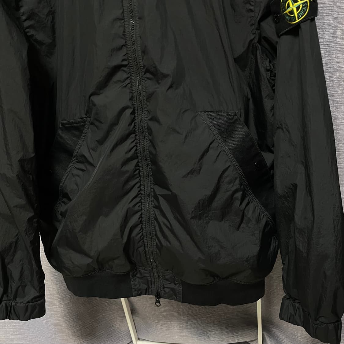 26ss xl 스톤아일랜드 크링클랩스 봄버 바람막이 원가120만 상품이미지4