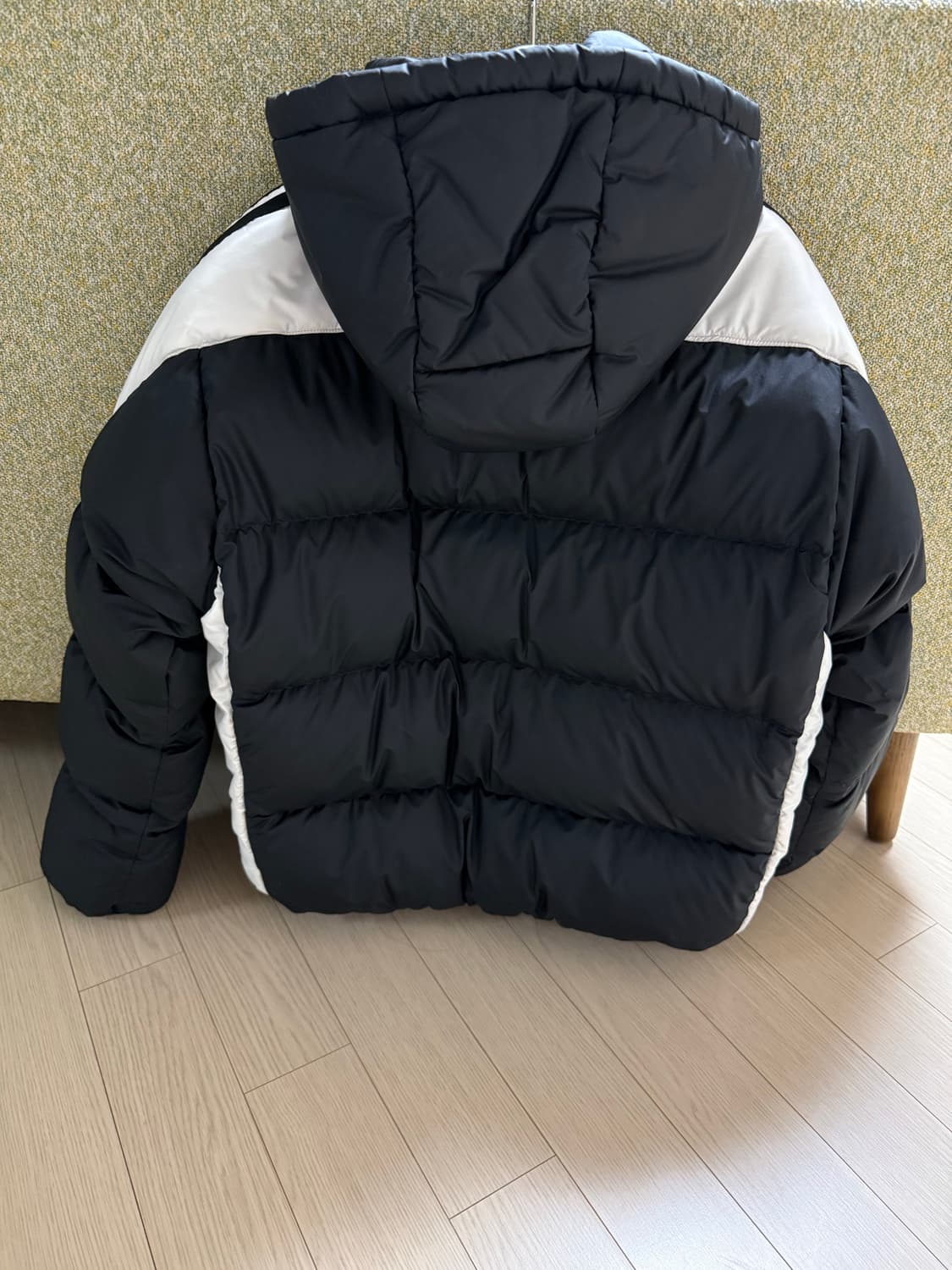 아디다스 푸퍼 패딩 상품이미지3