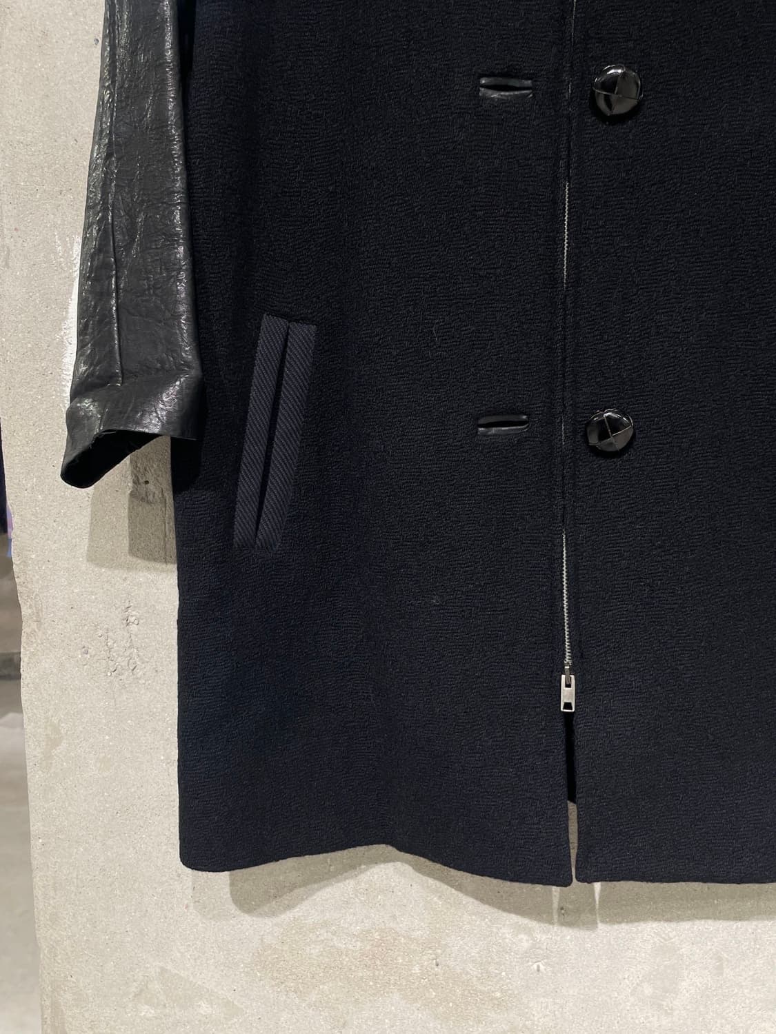 이자벨 마랑 블랙 배색 슬리브 레더 울 집업 자켓  상품이미지4