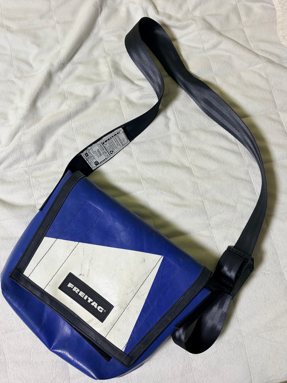 프라이탁 라씨 상품이미지1