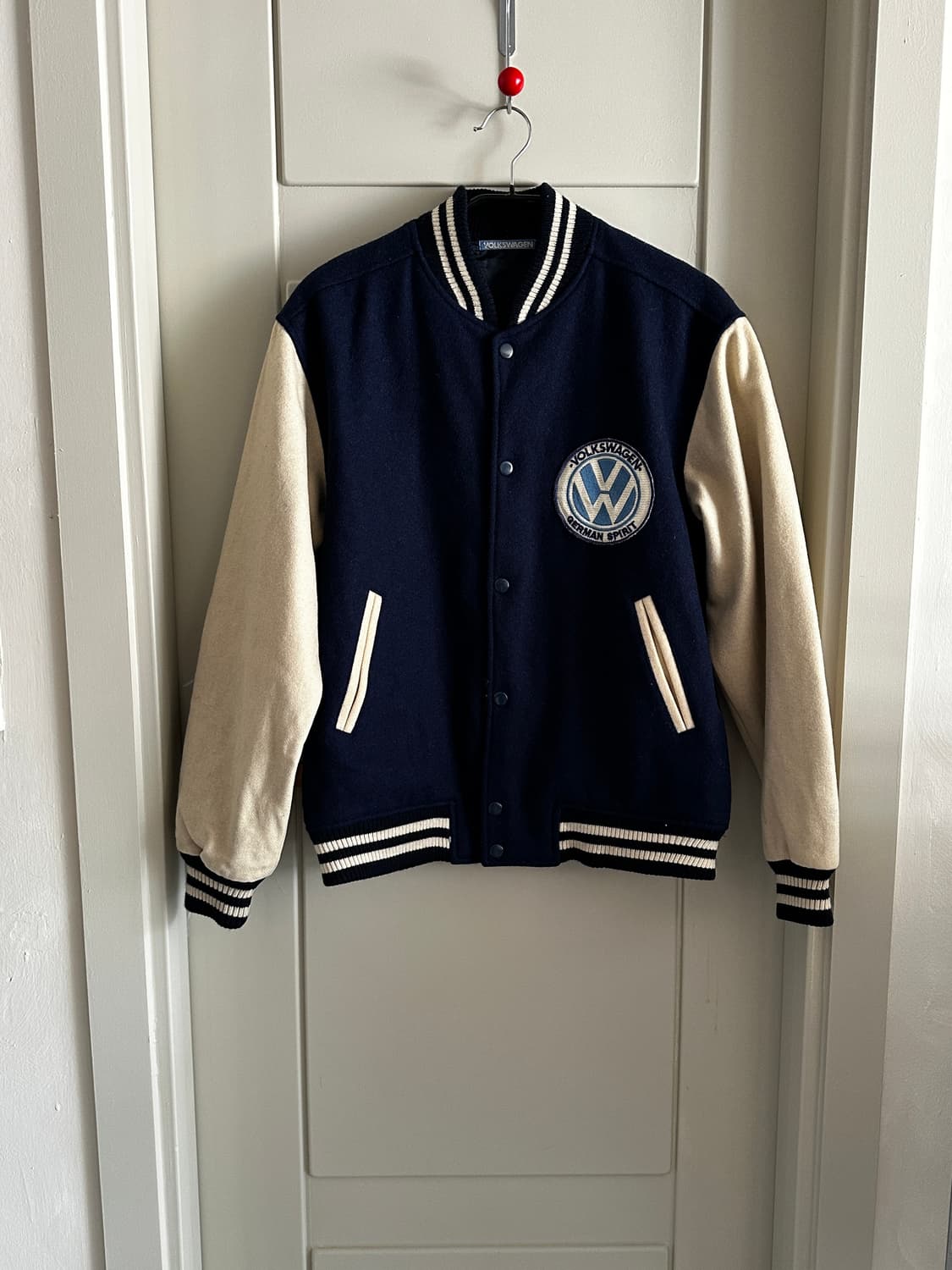 VOLKSWAGEN 바시티 스타디움 자켓 상품이미지1