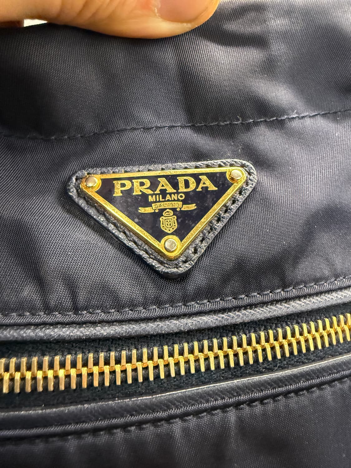 프라다 정품 포코노 토트백 네이비 M 상품이미지5