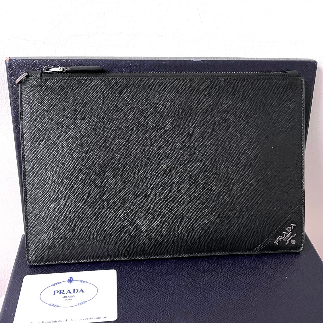 [A급/정품] 프라다 로고 클러치 백 블랙 상품이미지2