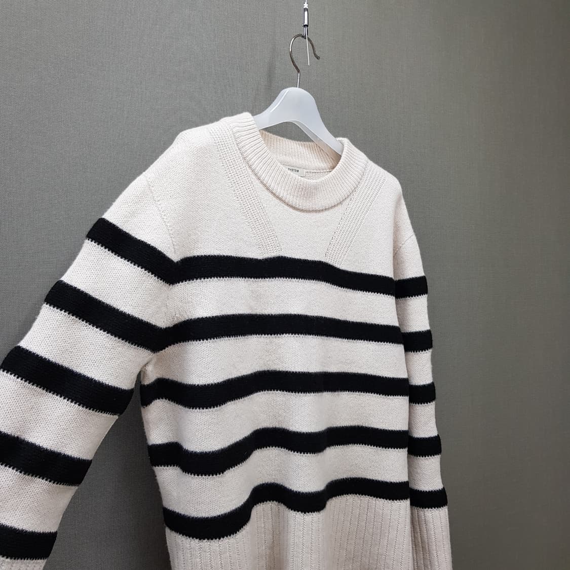 한섬 시스템 2021 루즈핏 스프라이트 니트 F사이즈 상품이미지3