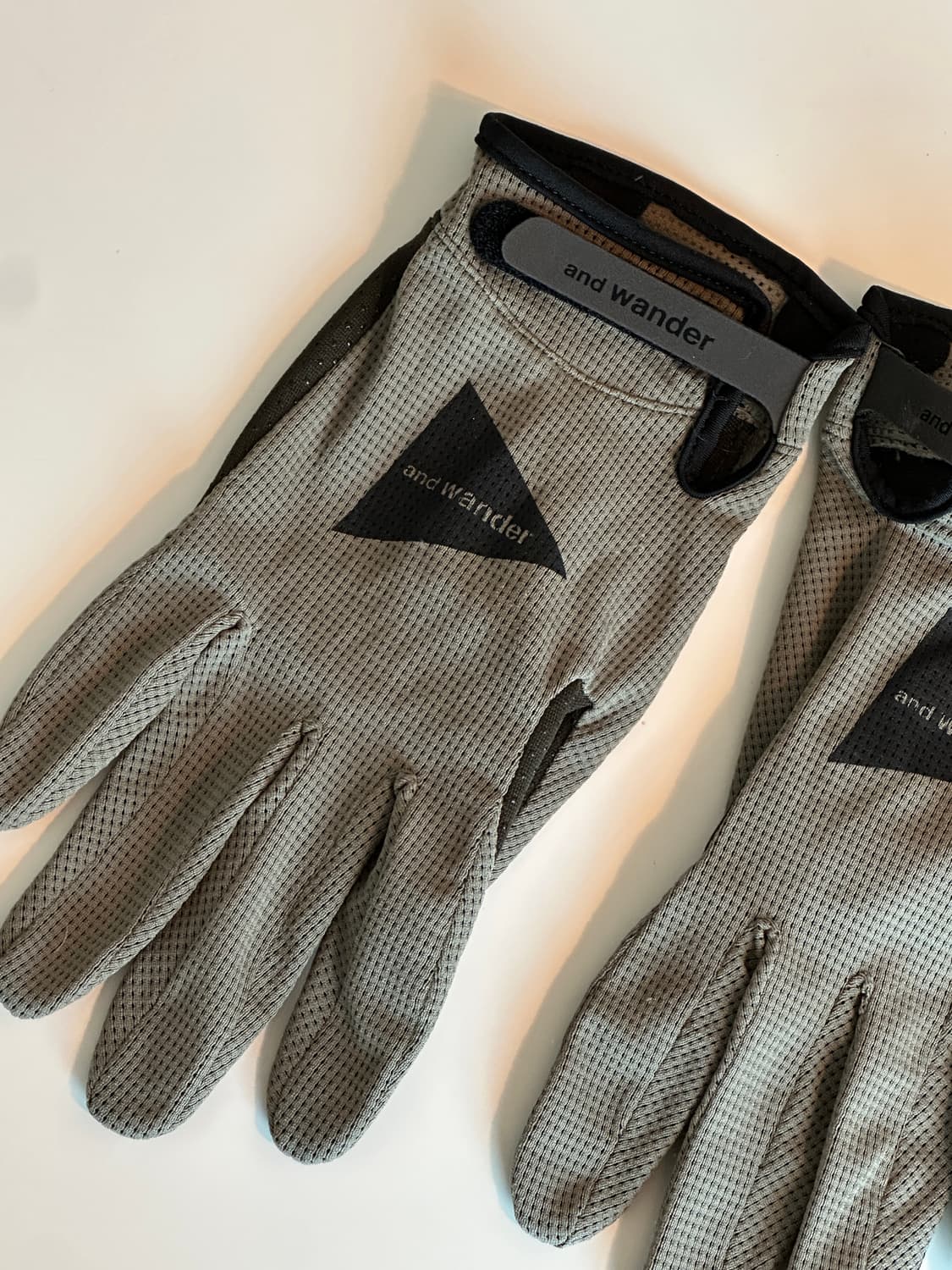 [판매]앤드원더 메쉬글러브 카키 판매 상품이미지2