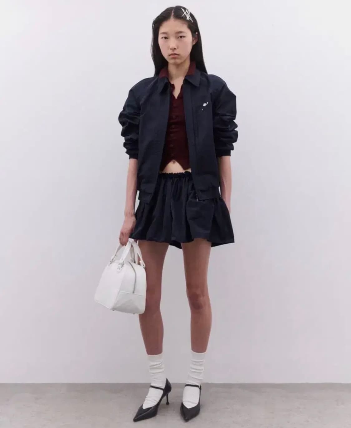 (8) 슈슈통 네이비 턱 디테일 스포츠 자켓 상품이미지2