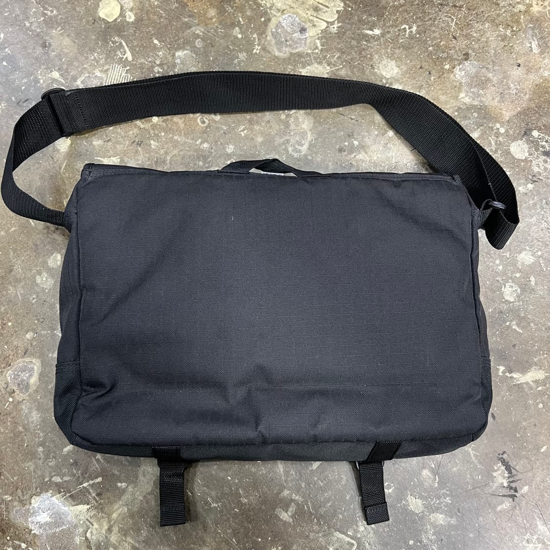 칼하트 메신저백 크로스백 가방 상품이미지3