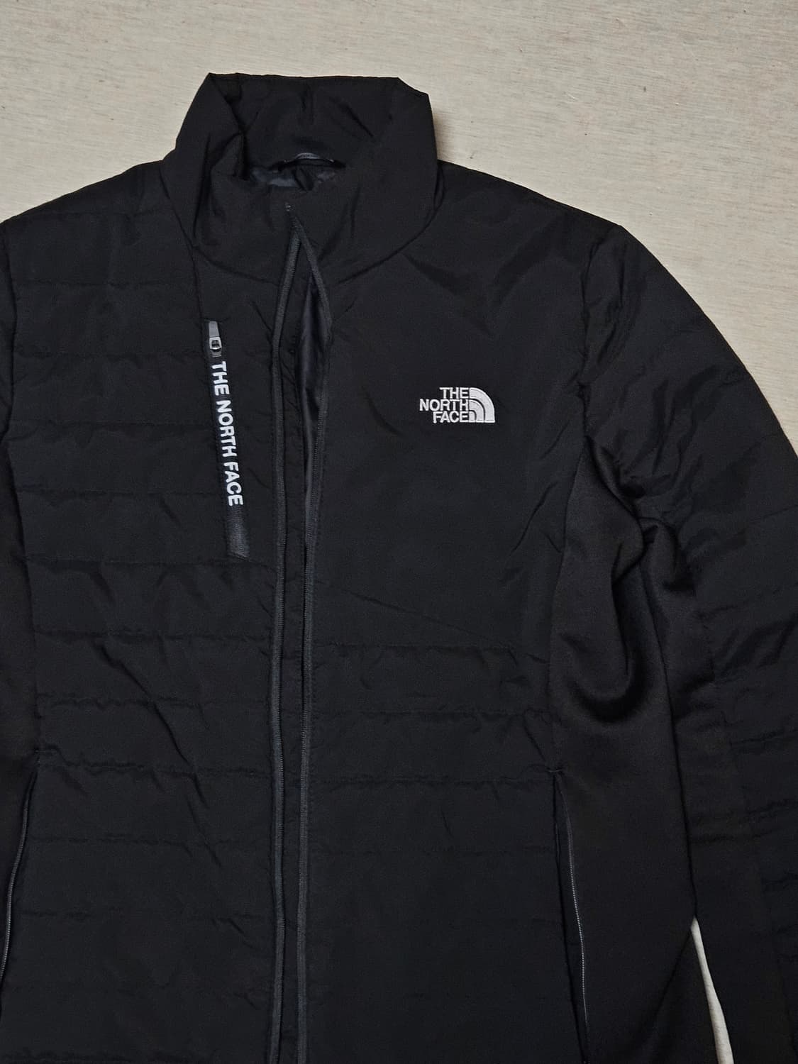 노스페이스 여자 경량패딩 90/m 상품이미지3