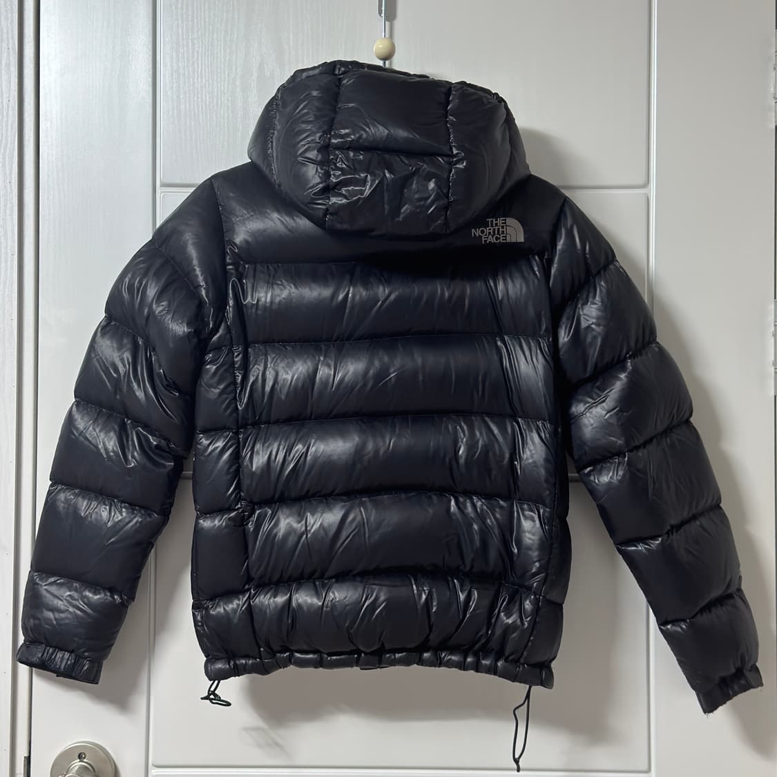 노스페이스 눕시 700 메트로 유광 패딩 상품이미지8