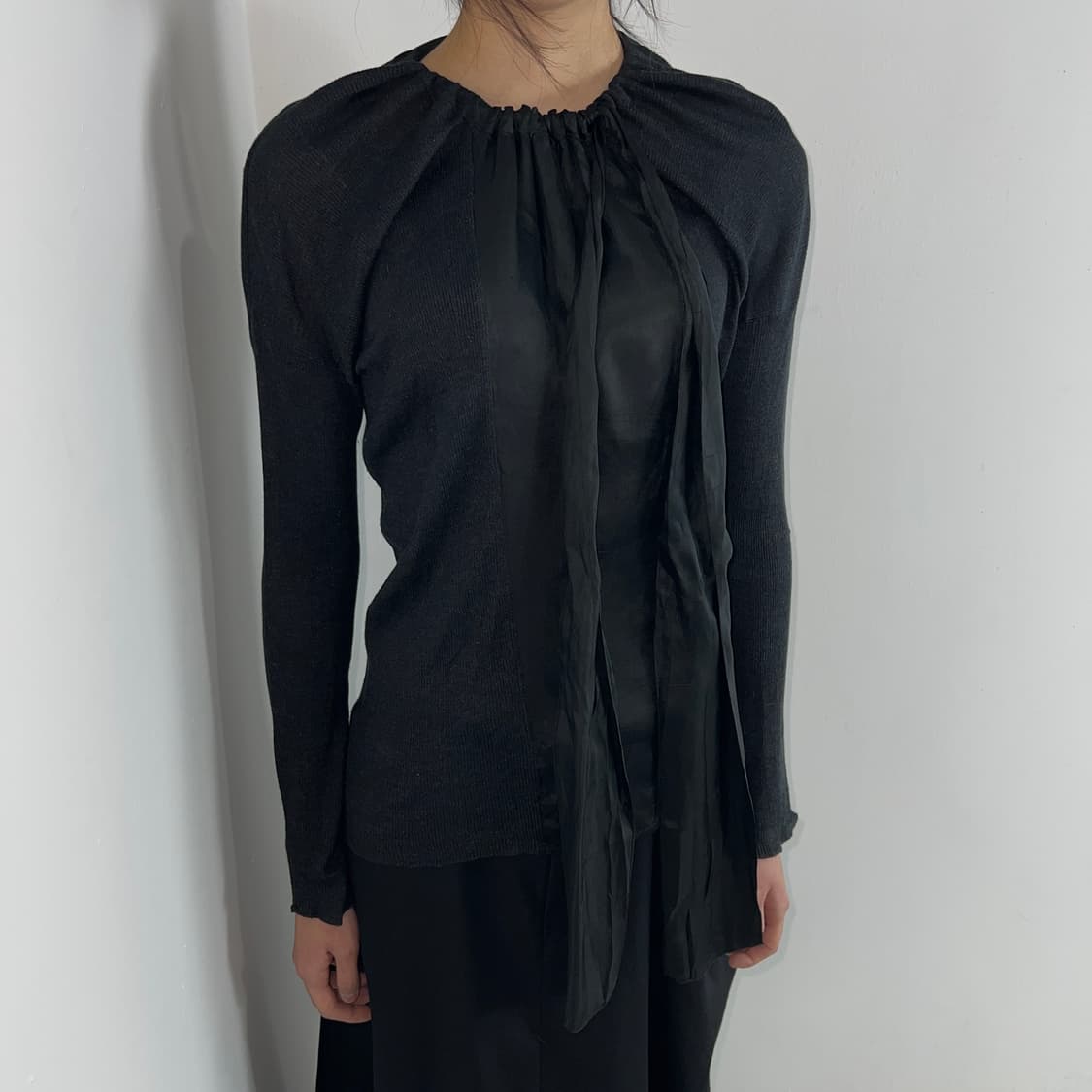 PRADA (프라다) 보우 타이 실크 니트 블라우스 상품이미지1