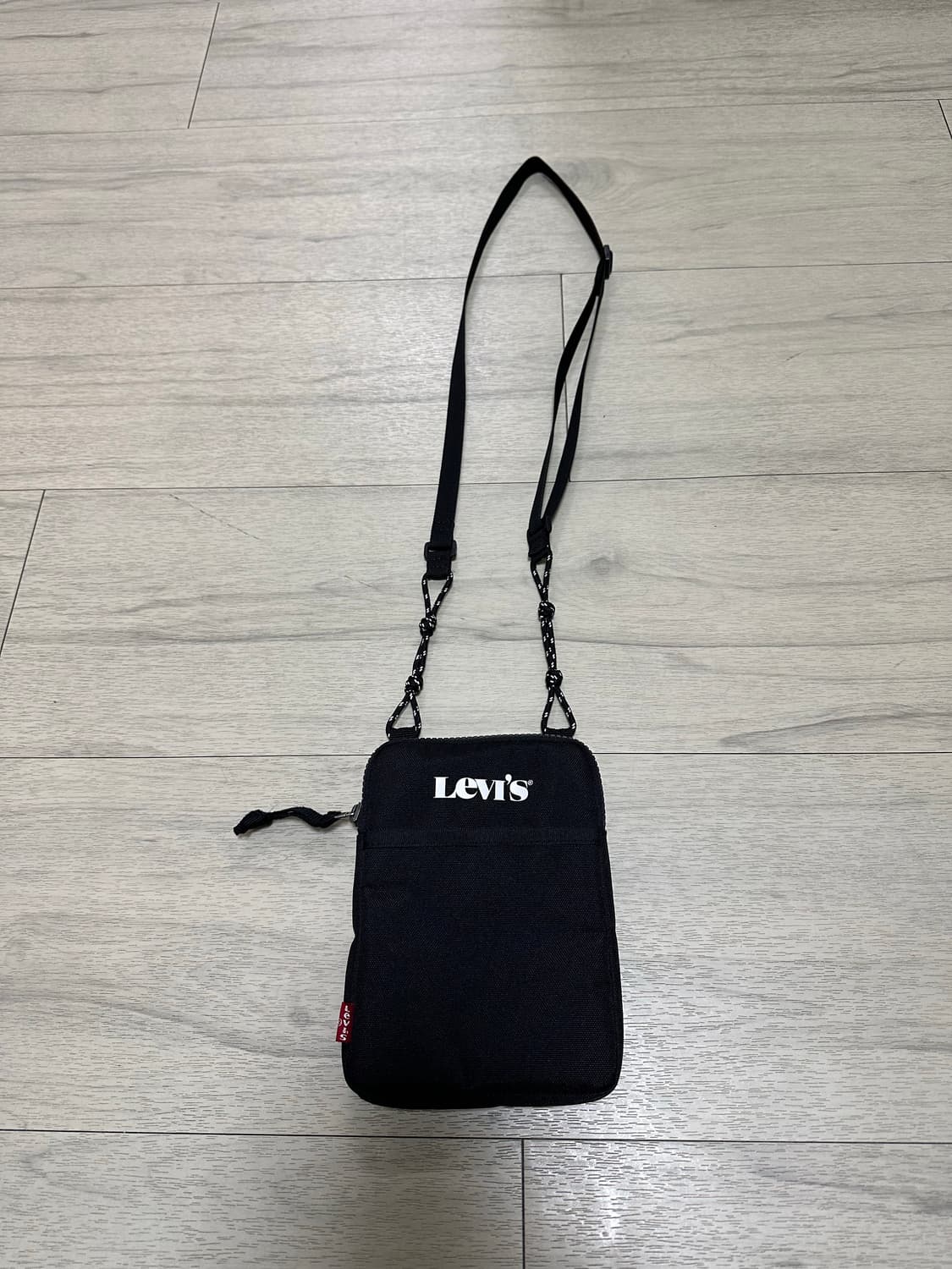 리바이스 크로스백 상품이미지1