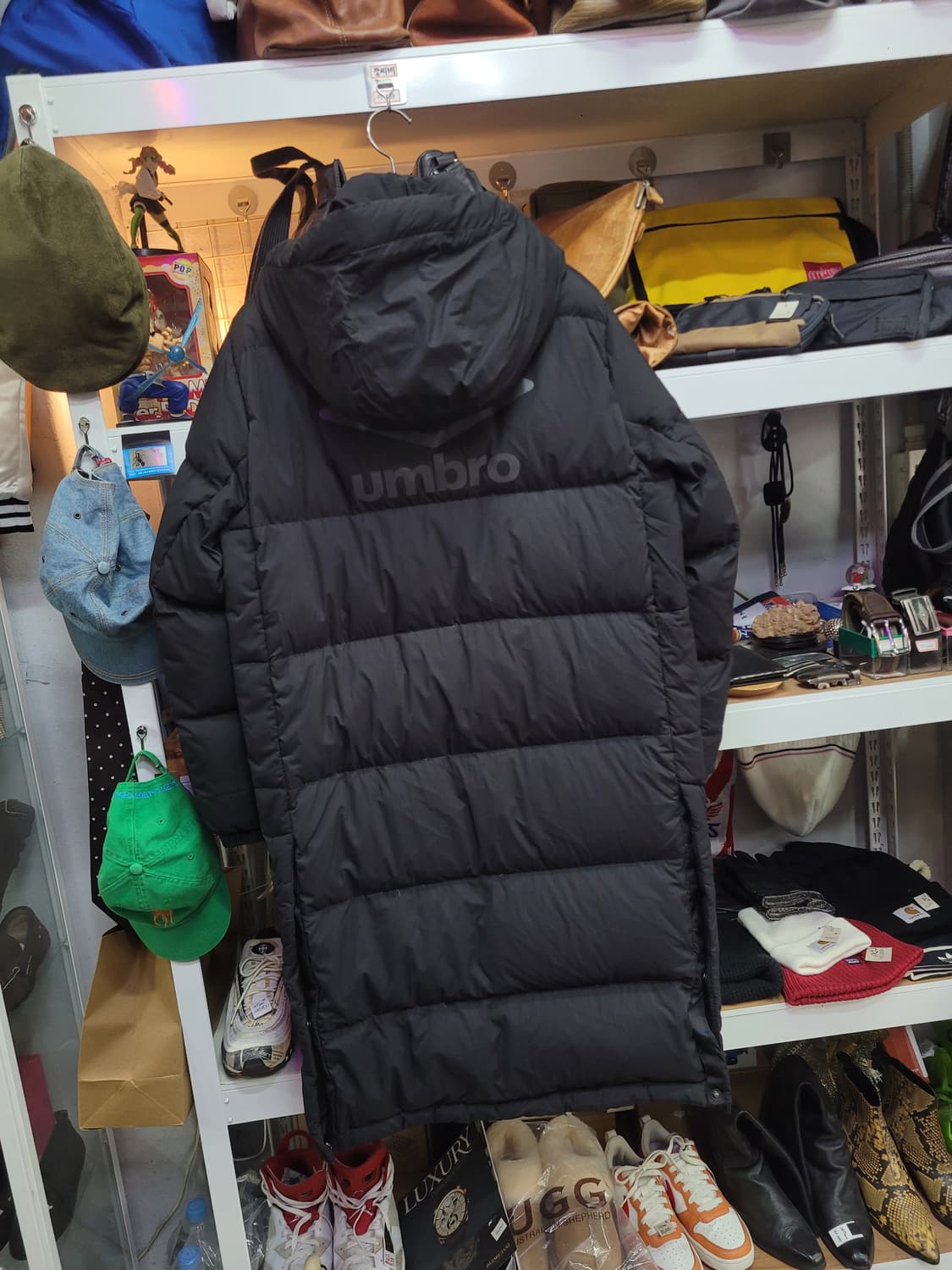 umbro 엄브로 블랙 롱 패딩 구스 다운 (후드 탈부착) 상품이미지2