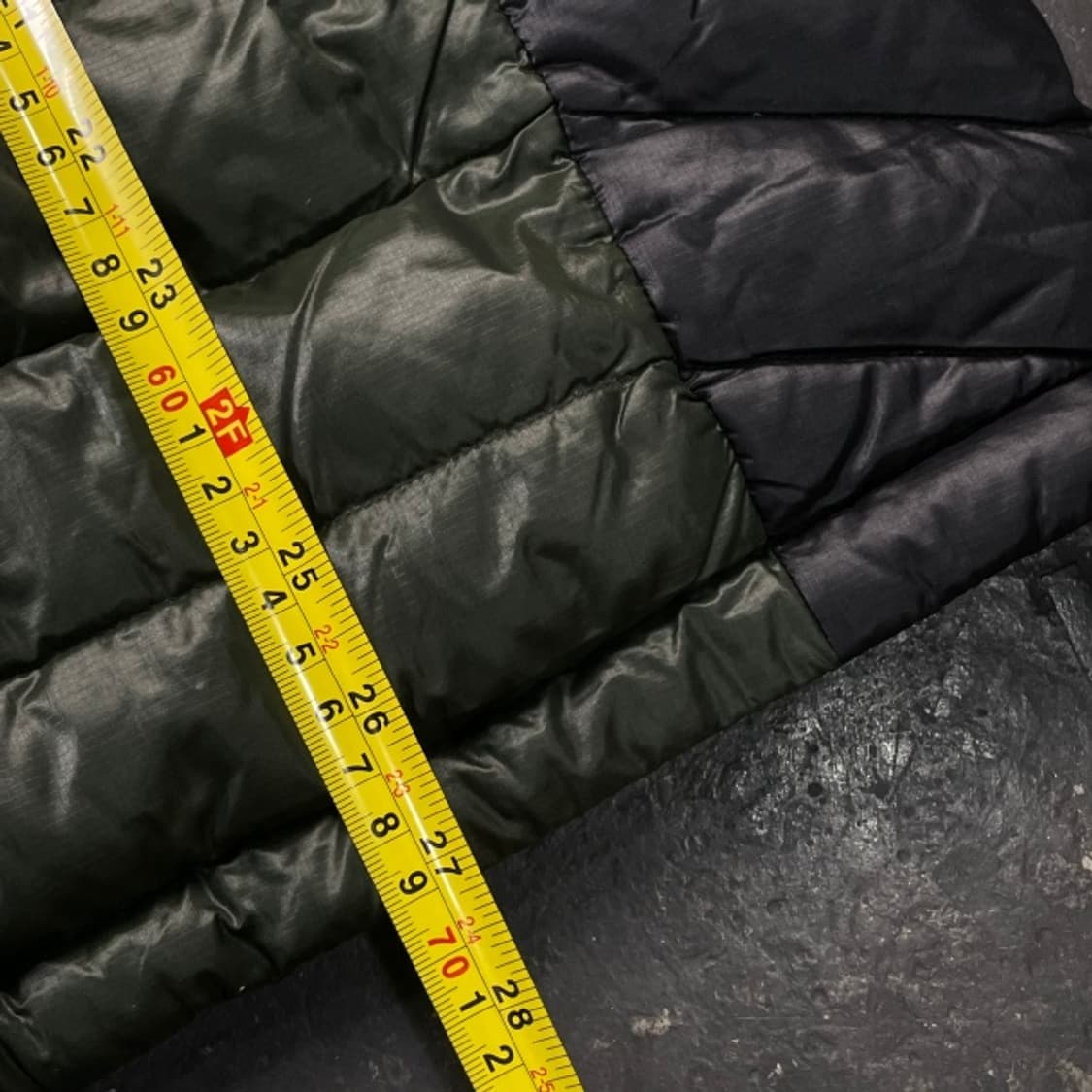 100 아이더 퍼텍스 경량패딩  상품이미지8